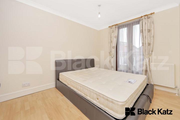 Boasting over 1420 sq.ft of living & entertaining space  Elephant lane , Bermondsey / Rotherhithe 